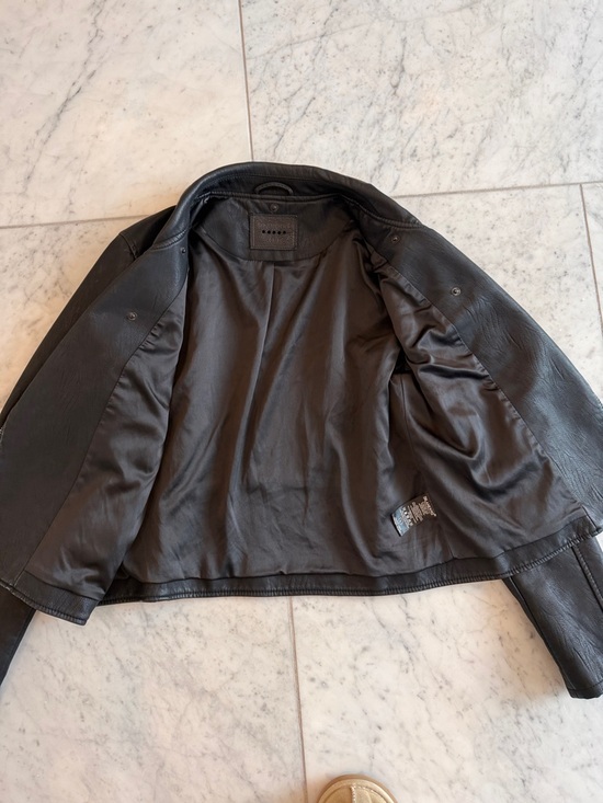 Blank NYC Black Faux Leather Moto Jacket with rose gold Hardware - Picture 6 of 7
